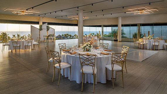 Poseidon glassroom